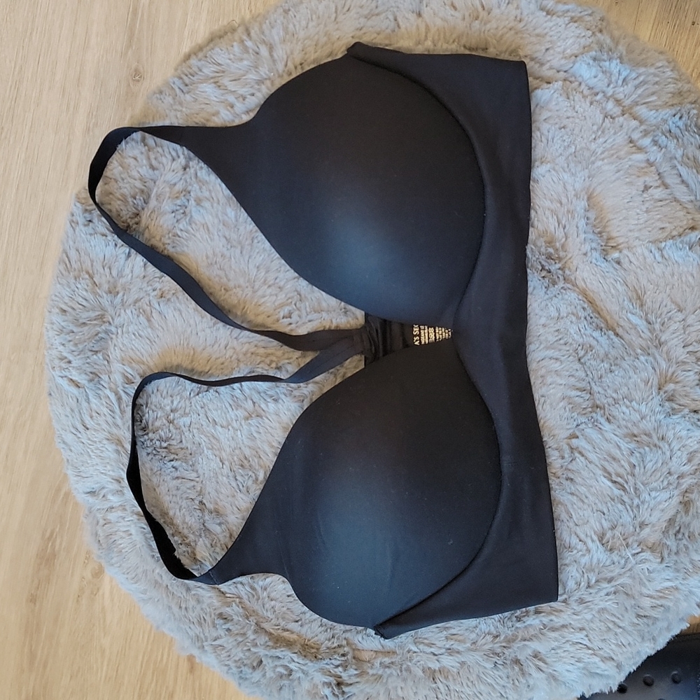 Victoria's Secret Lightly Lined Plunge Bra